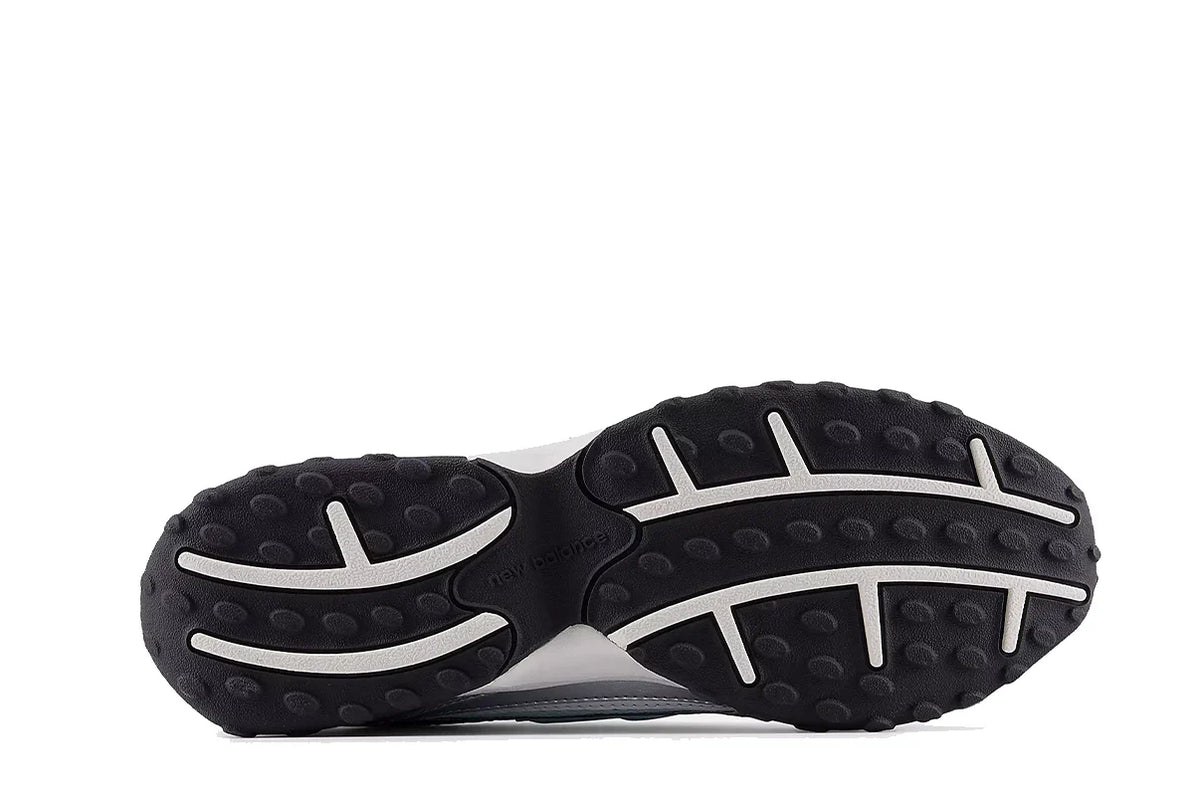 New Balance 204L Light Silver Metallic Prata