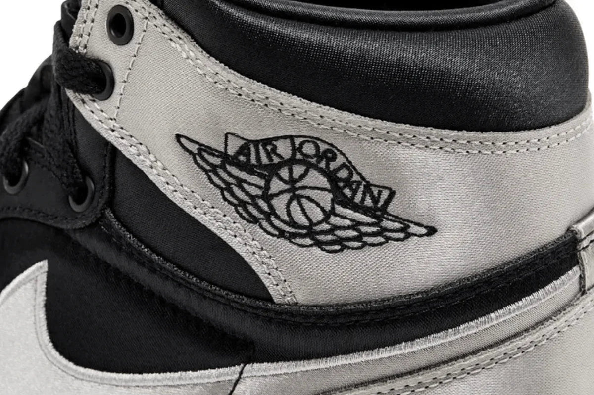 Air Jordan 1 Retro High OG 'Satin Shadow' Prateado