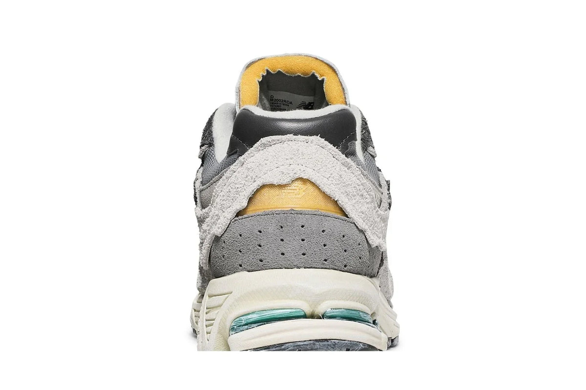 New Balance 2002R Protection Pack Rain Cloud Suede Mesh Cinza