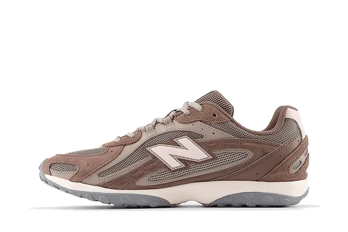 New Balance 204L Cortado Marrom